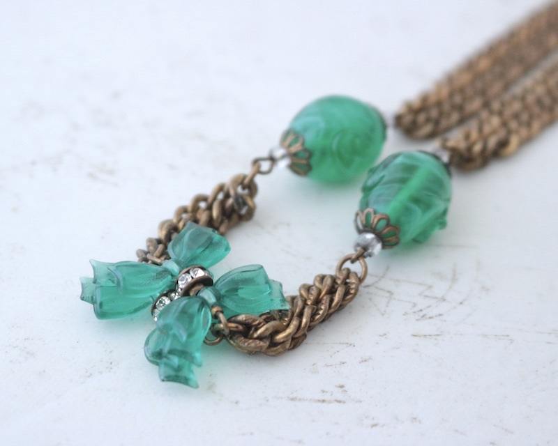 Ribbon Necklace
