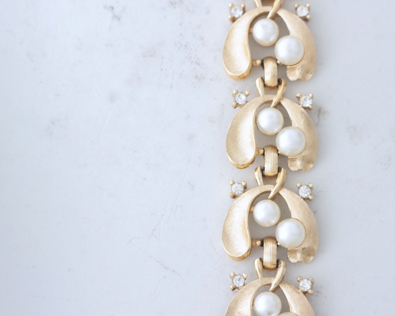 Pearl Leaf Bracelet