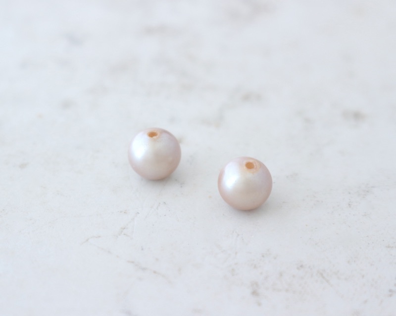 Glass Pearl