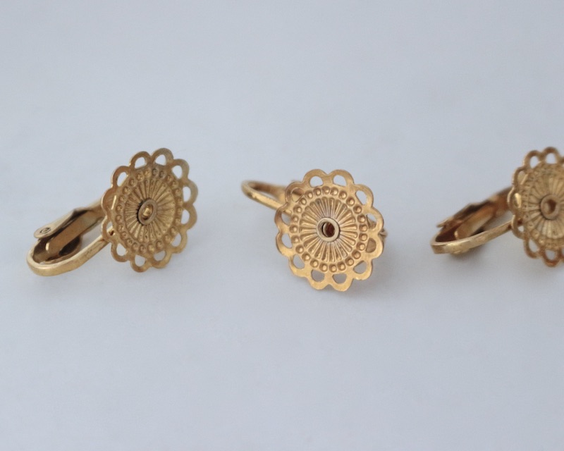 Earring base