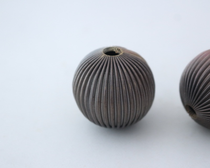 Metal beads