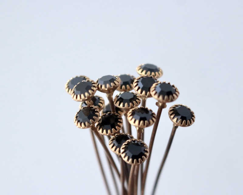 Head Pin - Black