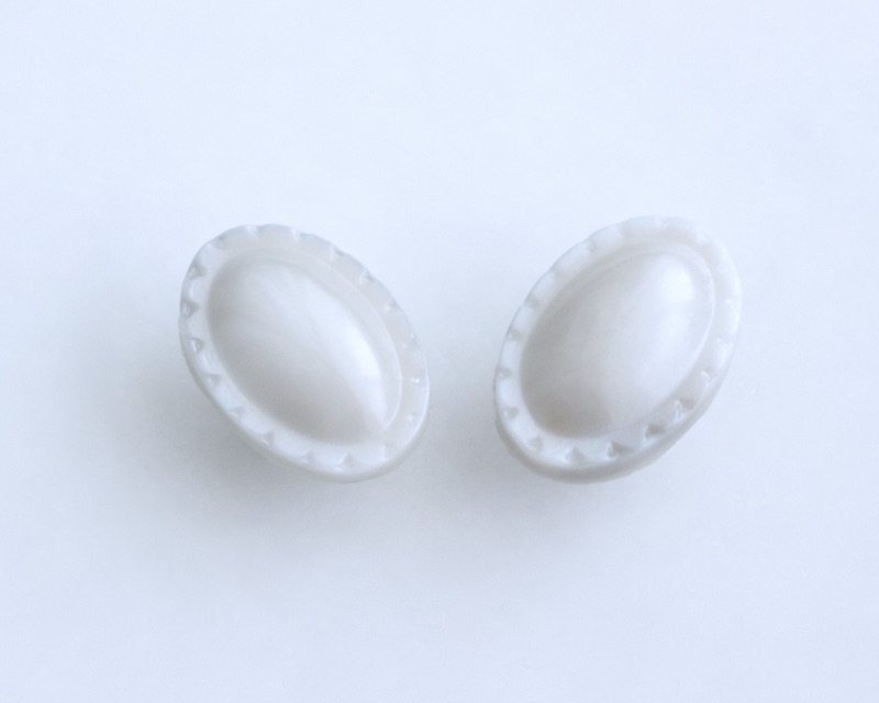 Glass Button