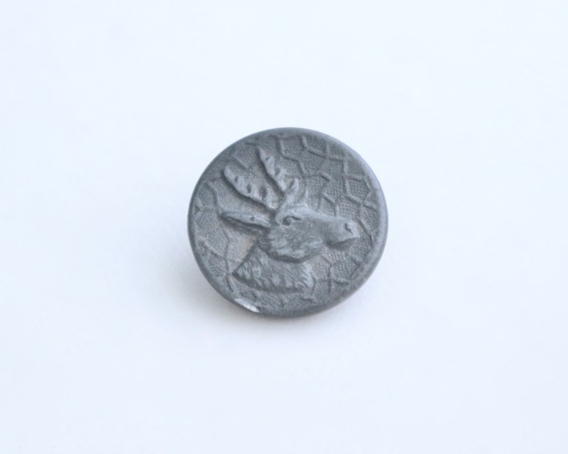 Metal button