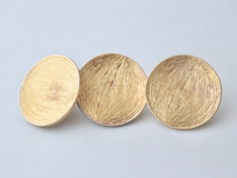 Metal Button