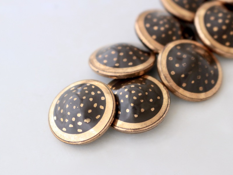 Enamel Button